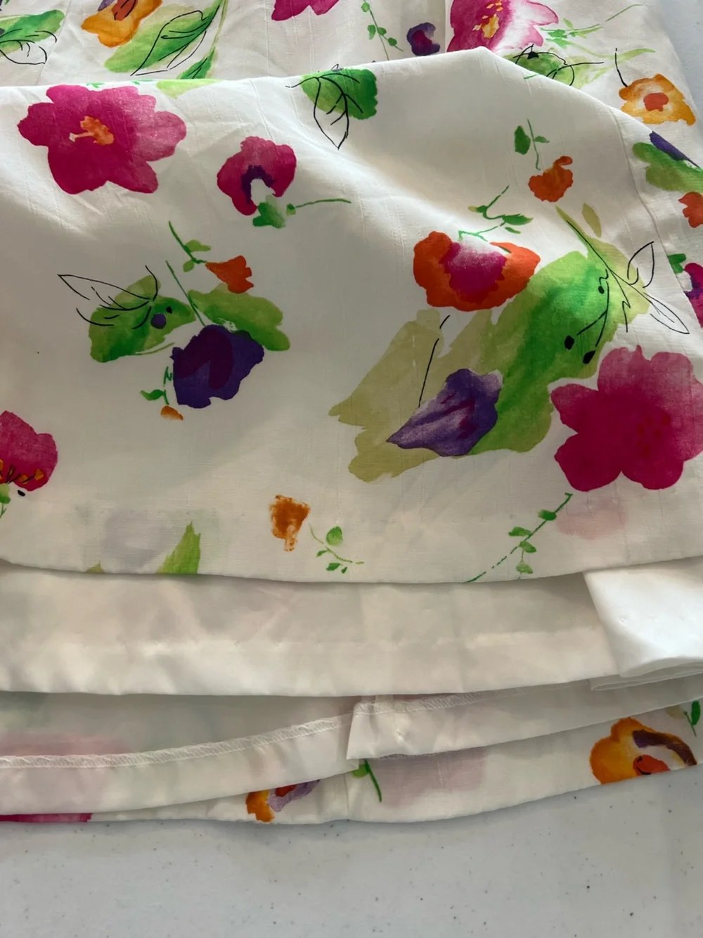 American Girl Girls Floral A-Line Dress White Watercolor Flower Print * Flaw